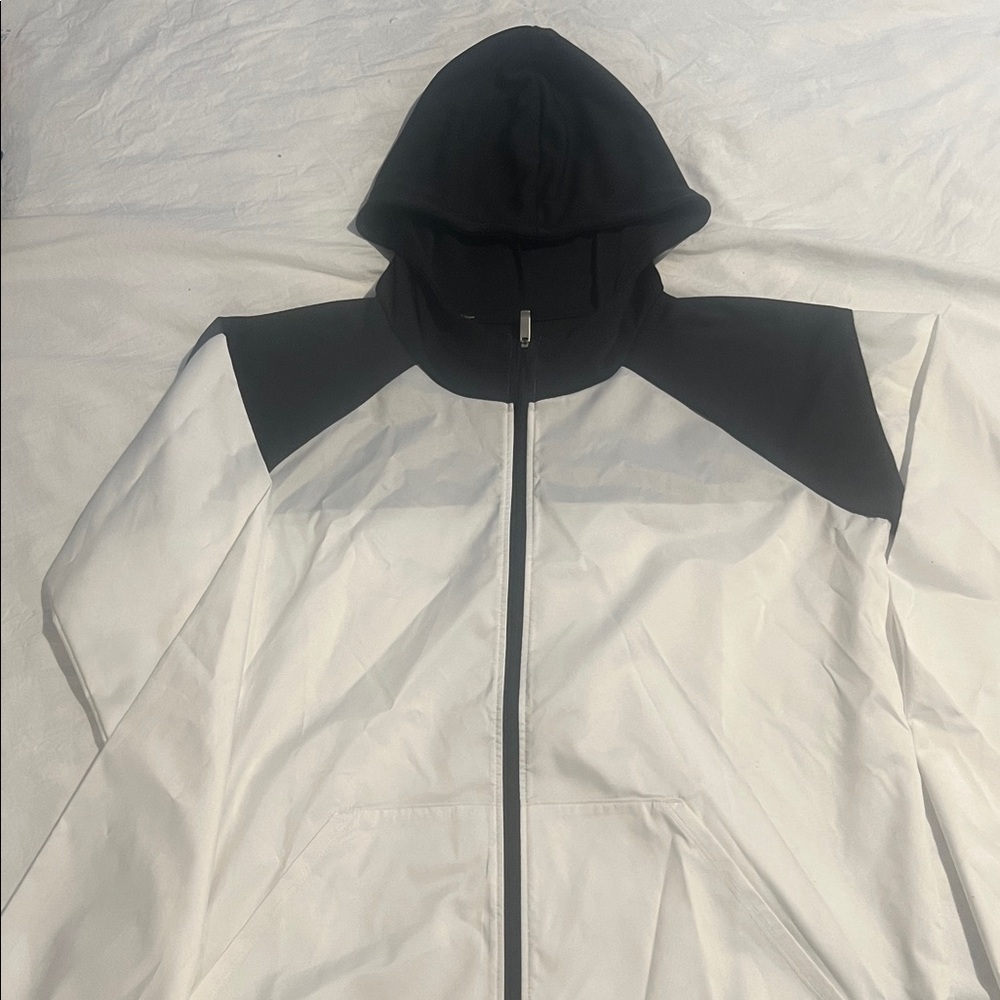 Adidas Windbreaker Light Jacket White Sleeve with Black Cuff Boy’s XL